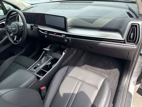 Used 2025 Kia Sorento S w/ Panoramic Sunroof Package FWD image 20