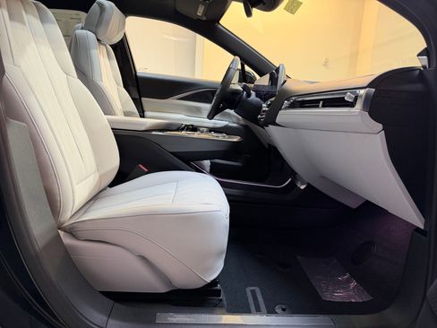 New 2026 Cadillac Lyriq Sport image 50