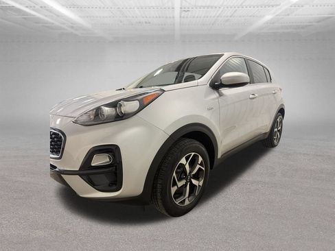 Used 2022 Kia Sportage LX AWD/4WD image 7