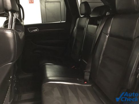 Used 2020 Jeep Grand Cherokee Laredo w/ Quick Order Package 2BN North image 31