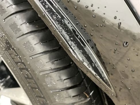 Certified 2025 Cadillac Lyriq Luxury w/ Nappa Leather Package image 30