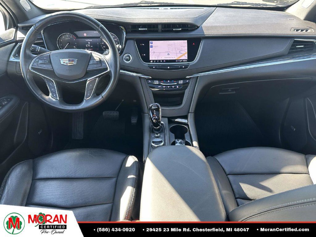 Used 2020 Cadillac XT5 Premium Luxury FWD image 12
