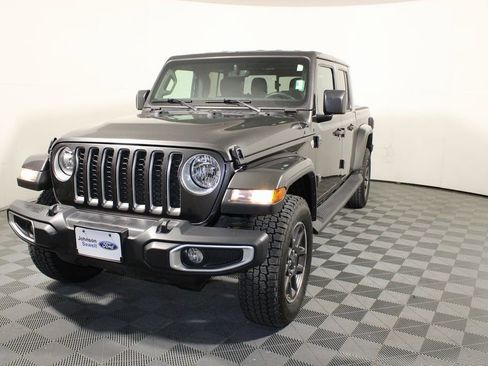 Used 2020 Jeep Gladiator Overland image 4
