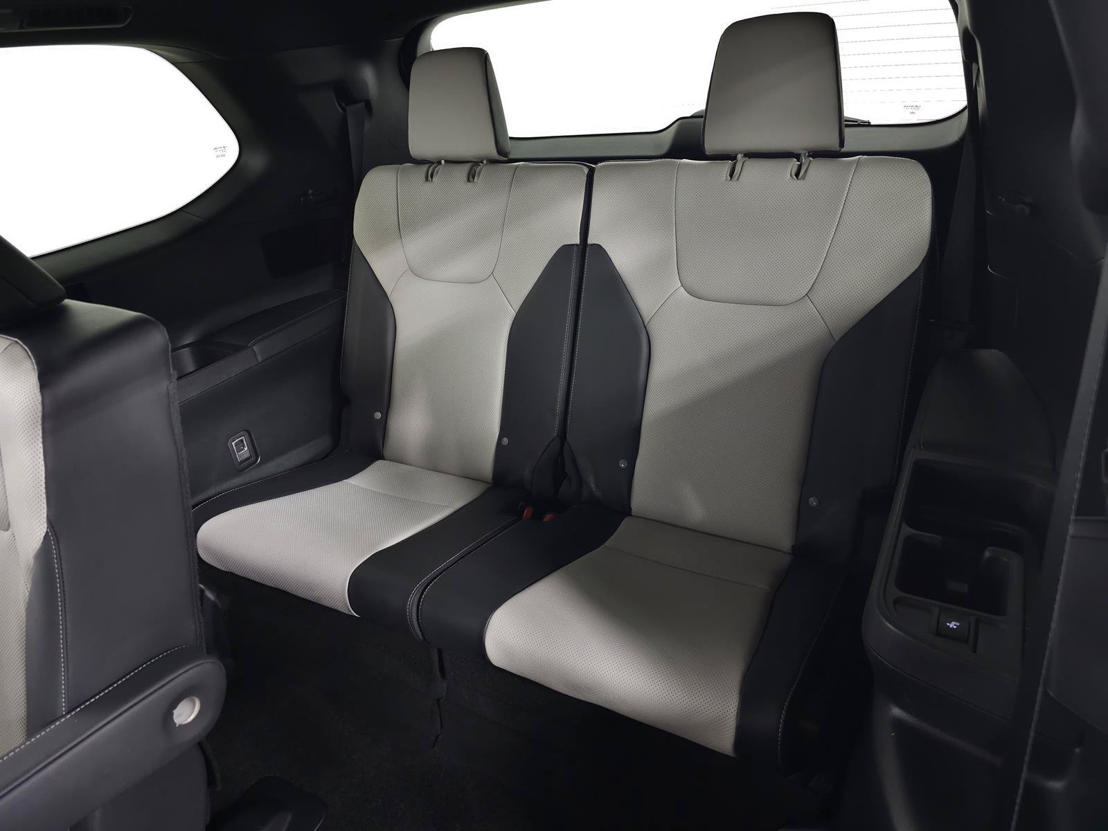 Used 2024 Lexus TX 500h AWD w/ Technology Package image 35
