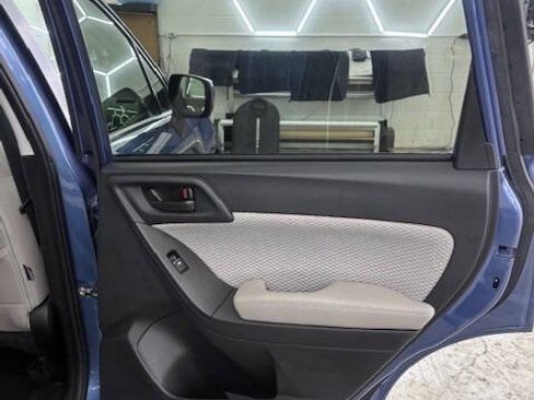 Used 2017 Subaru Forester 2.5i Premium image 28