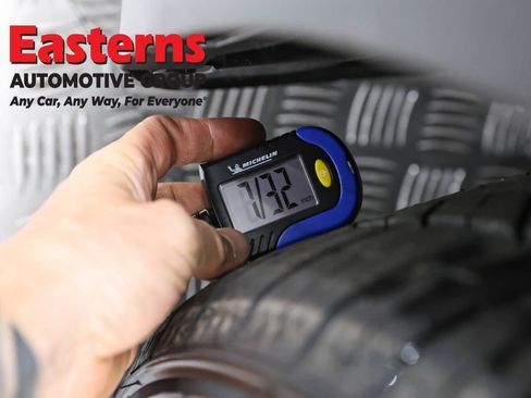 Used 2021 Tesla Model Y Performance image 22