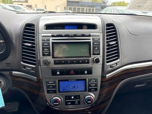 Used 2011 Hyundai Santa Fe Limited FWD image 12