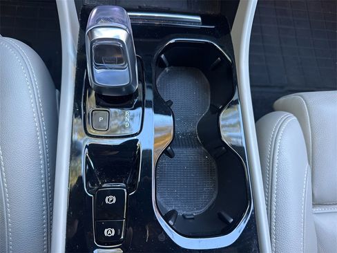 Used 2020 Volvo XC40 T4 Inscription image 44