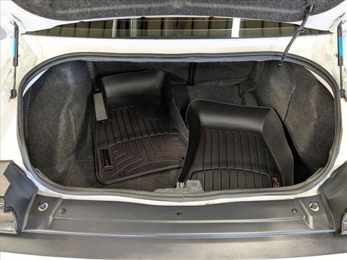 Used 2015 Dodge Challenger SRT Hellcat RWD image 7
