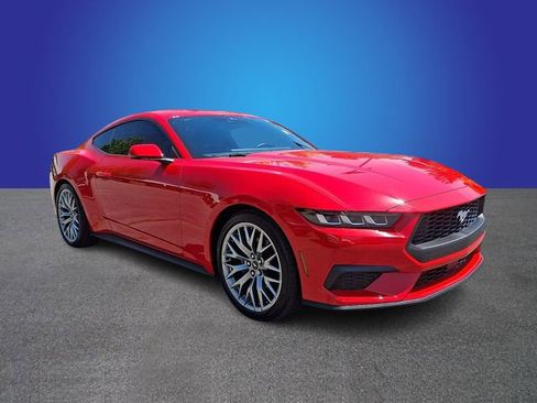 Used 2025 Ford Mustang Premium RWD image 3