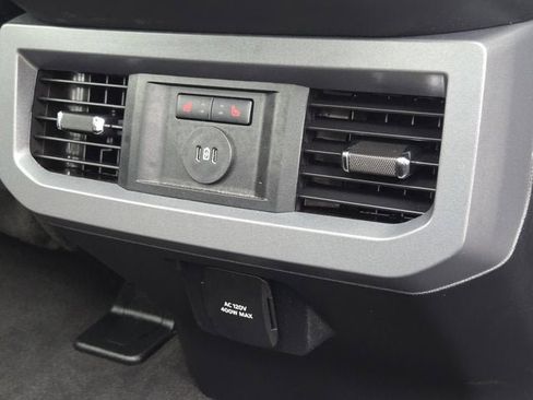 Used 2025 Ford F250 Lariat w/ Lariat Ultimate Package image 11