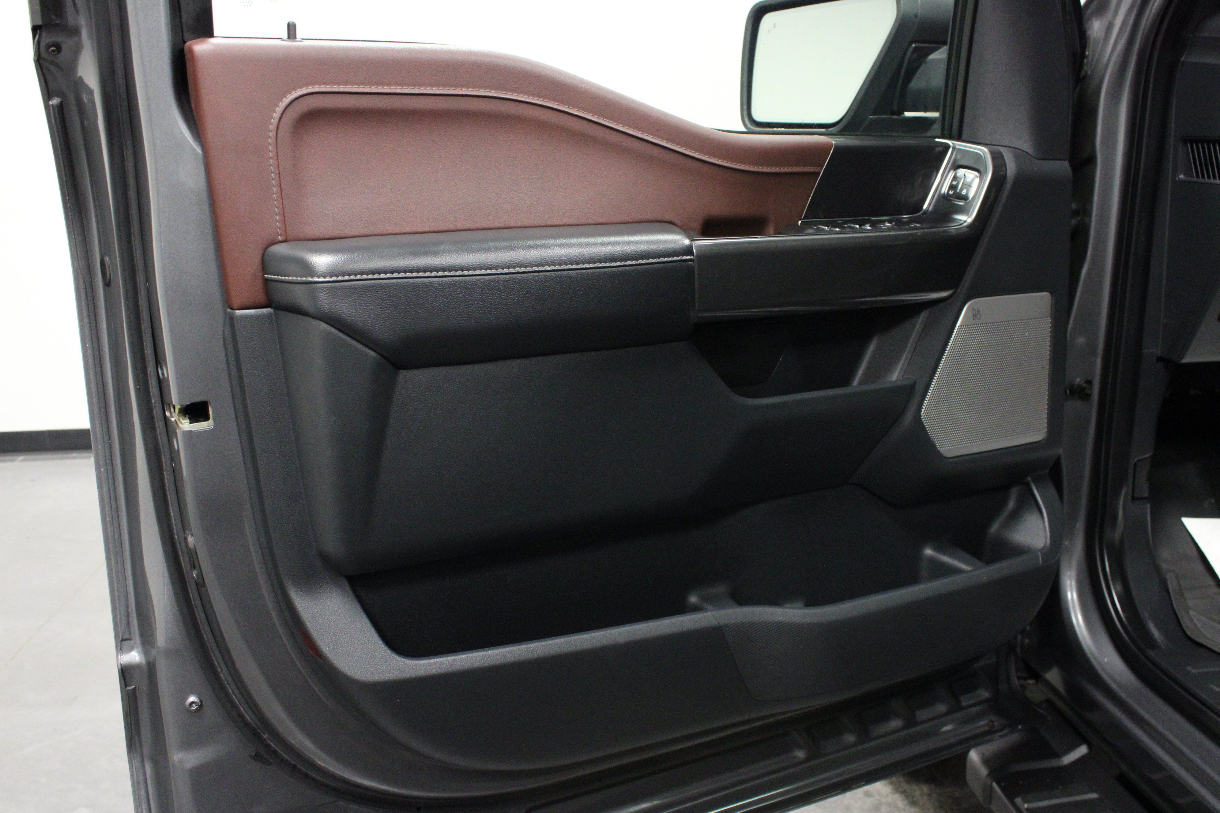 Used 2021 Ford F150 Lariat w/ Max Trailer Tow Package AWD/4WD image 11