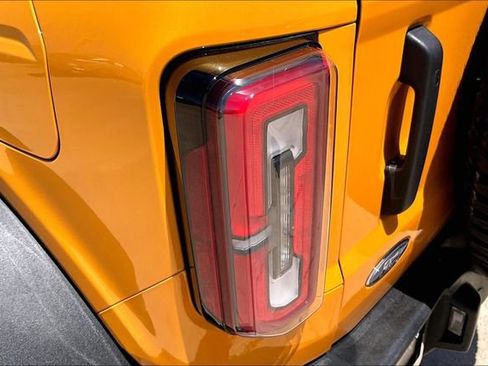 Used 2022 Ford Bronco Wildtrak AWD/4WD image 32