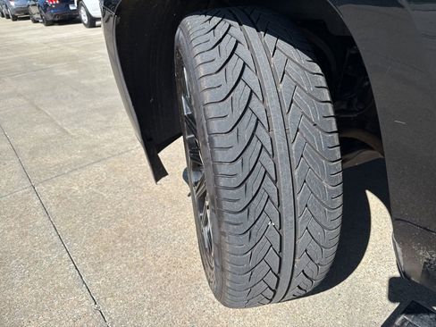 Used 2016 Cadillac Escalade ESV Premium AWD/4WD image 58