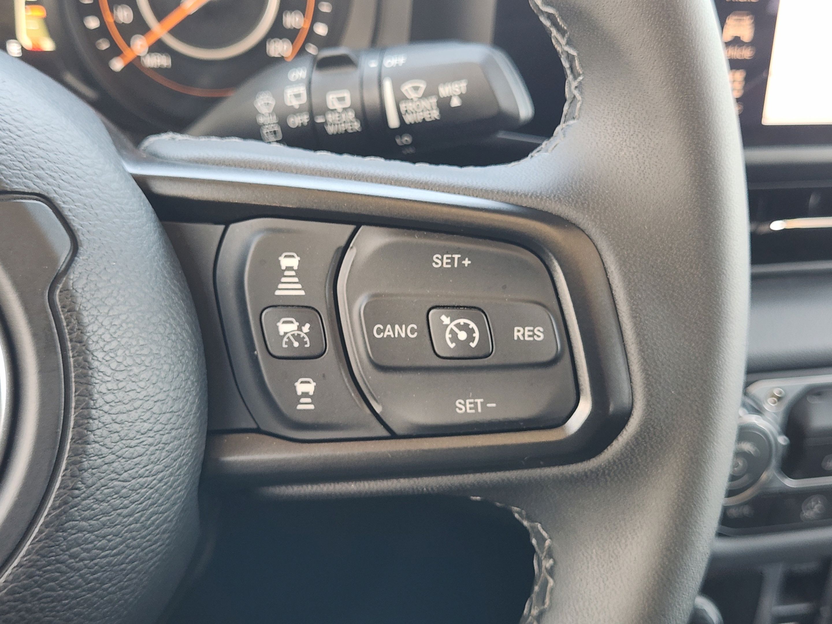 Used 2026 Jeep Wrangler Unlimited Rubicon AWD/4WD image 24