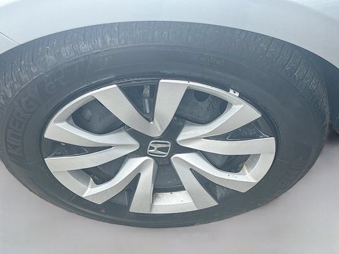Used 2025 Honda Civic LX image 28