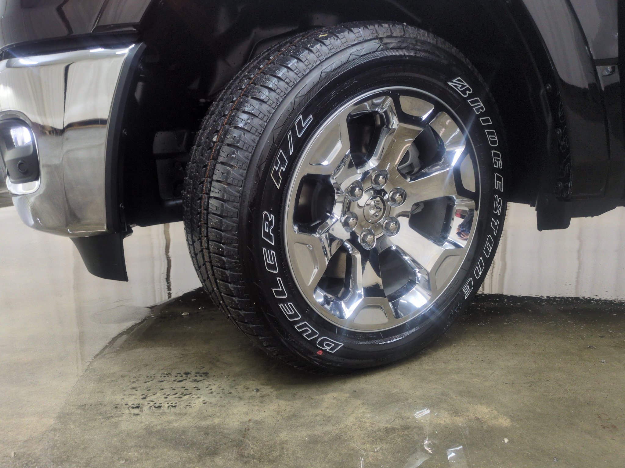 New 2027 RAM 1500 4x4 Crew Cab image 20