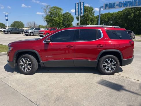 Used 2023 GMC Acadia SLT FWD image 3