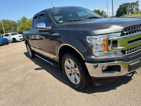 Used 2018 Ford F150 XLT w/ Equipment Group 301A Mid AWD/4WD image 3