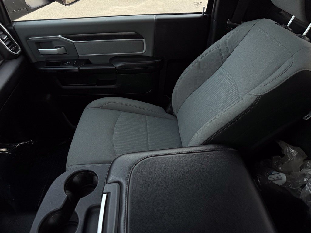 Used 2022 RAM 3500 Big Horn w/ Level B Equipment Group AWD/4WD image 21