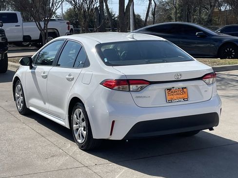 Used 2024 Toyota Corolla LE image 4