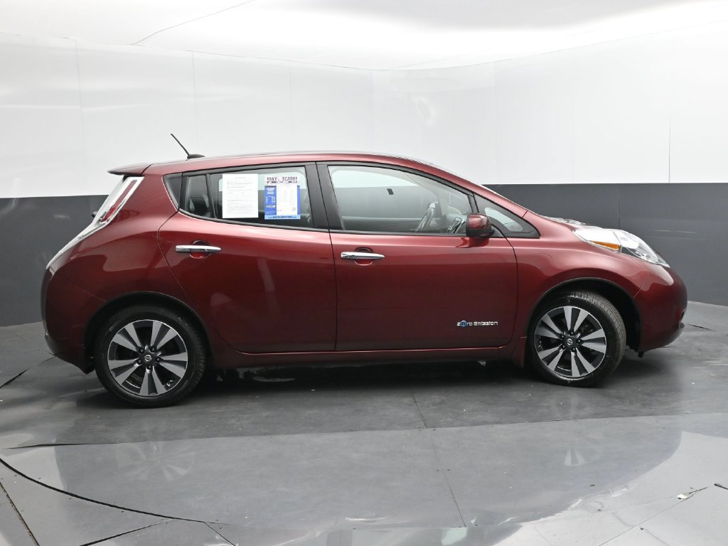 Used 2016 Nissan Leaf SL w/ Premium Package FWD image 30