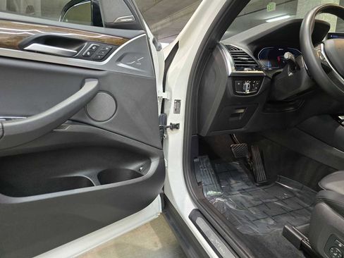 Used 2021 BMW X3 xDrive30e w/ Premium Package image 25