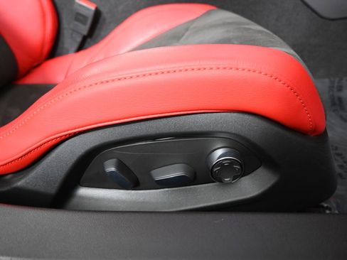 Used 2022 Chevrolet Corvette Stingray Premium Conv w/ Z51 Performance Package image 19