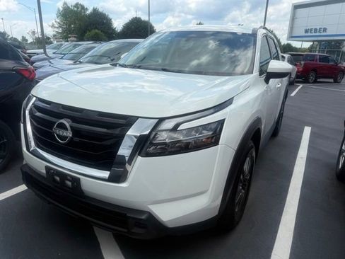 Used 2024 Nissan Pathfinder SV AWD/4WD image 1