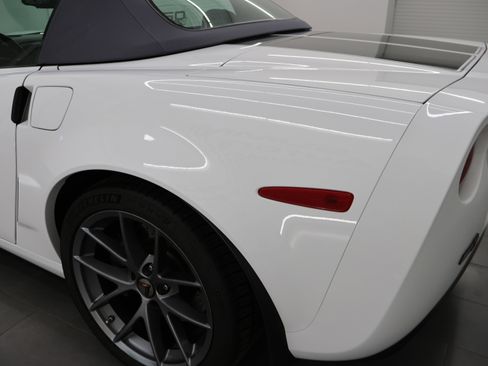 Used 2013 Chevrolet Corvette Grand Sport w/ 4LT Preferred Equipment Group RWD image 72
