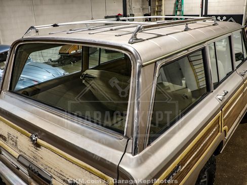 Used 1988 Jeep Grand Wagoneer AWD/4WD image 47