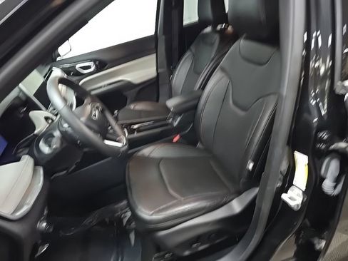 Used 2024 Jeep Compass Limited w/ Elite Group AWD/4WD image 29