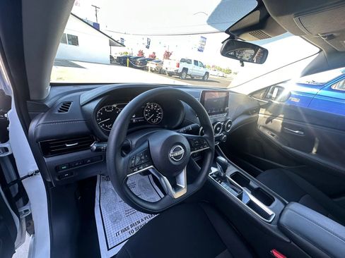 Used 2025 Nissan Sentra SV FWD image 21