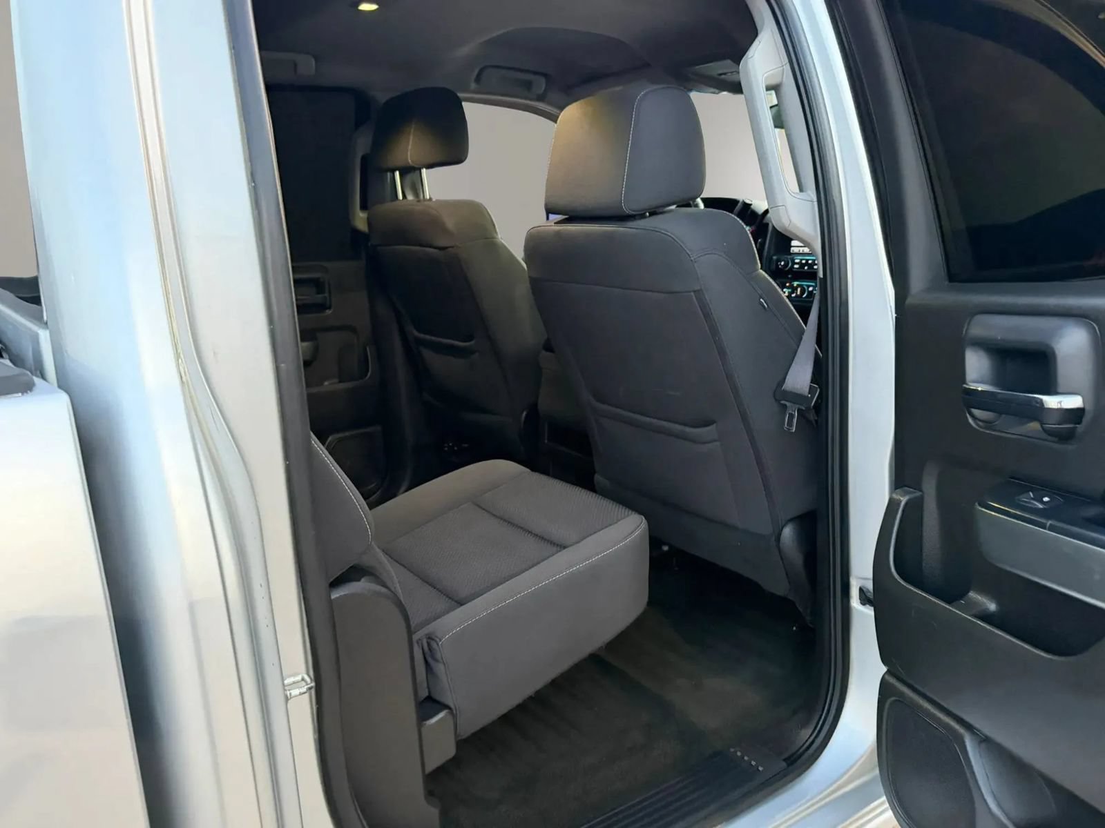 Used 2017 Chevrolet Silverado 1500 LT w/ All Star Edition AWD/4WD image 16