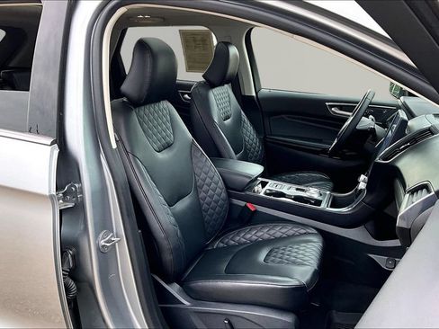 Used 2024 Ford Edge Titanium w/ Equipment Group 301A AWD/4WD image 7
