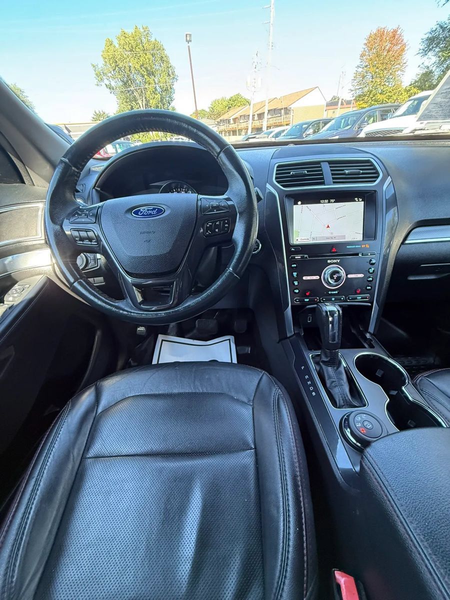 Used 2017 Ford Explorer Sport AWD/4WD image 40