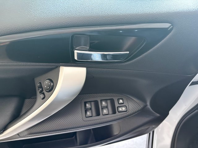 Used 2025 Mitsubishi Eclipse Cross SEL AWD/4WD image 11