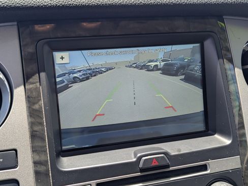 Used 2016 Ford Expedition Limited RWD image 12
