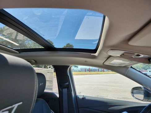 New 2026 Buick Encore GX Sport Touring image 8