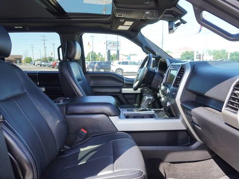 Used 2018 Ford F150 Lariat w/ Equipment Group 502A Luxury AWD/4WD image 28