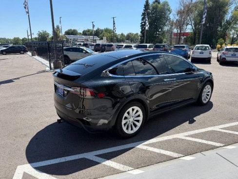 Used 2018 Tesla Model X 75D AWD/4WD image 11