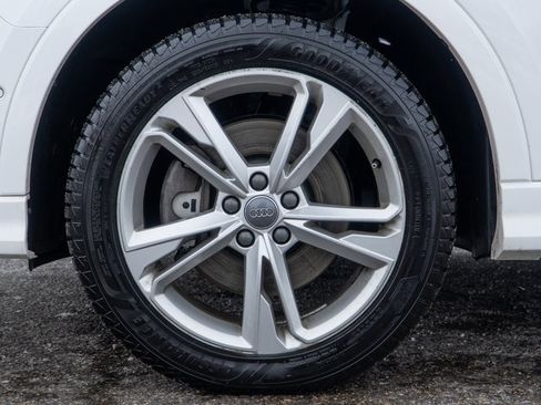 Used 2020 Audi Q3 2.0T Prestige w/ Prestige Package image 12