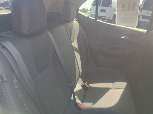 Used 2023 Buick Encore GX Preferred w/ Cold Weather Comfort Package AWD/4WD image 20