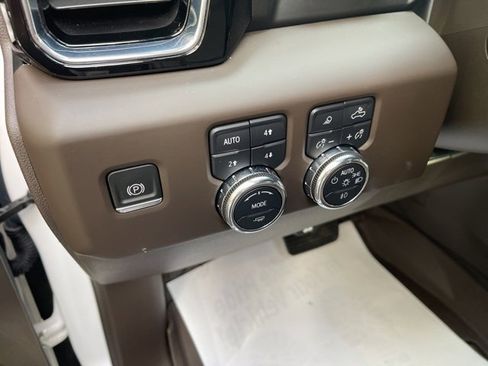 Used 2023 GMC Sierra 1500 Denali w/ Denali Reserve Package image 26