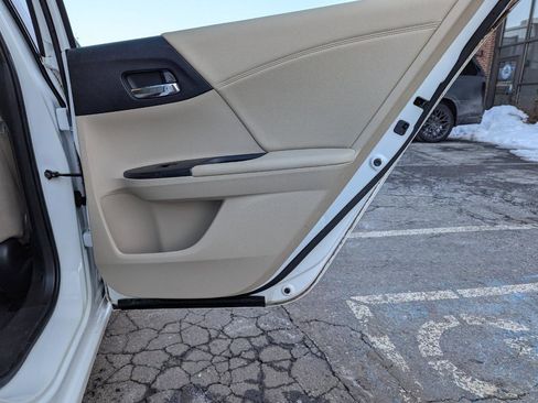 Used 2015 Honda Accord EX image 41