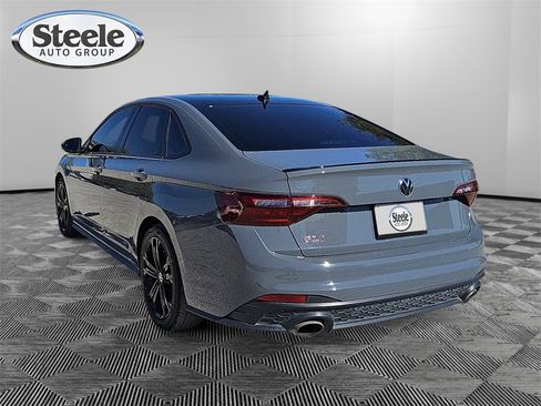 Used 2022 Volkswagen Jetta GLI Autobahn w/ GLI Black Package image 3