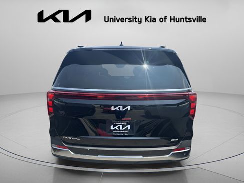New 2025 Kia Carnival SX FWD image 6