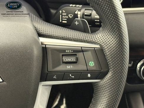 Used 2025 Mitsubishi Outlander SE AWD/4WD image 29