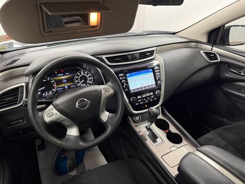 Used 2017 Nissan Murano S w/ Navigation Package FWD image 9