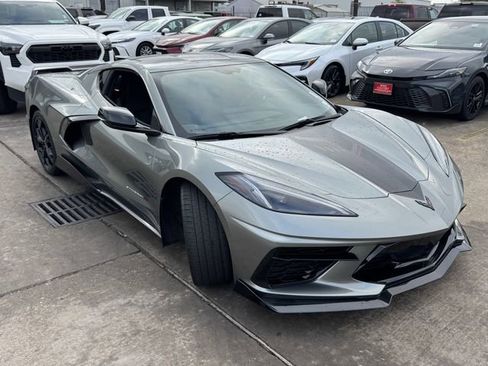 Used 2022 Chevrolet Corvette Stingray Coupe image 3